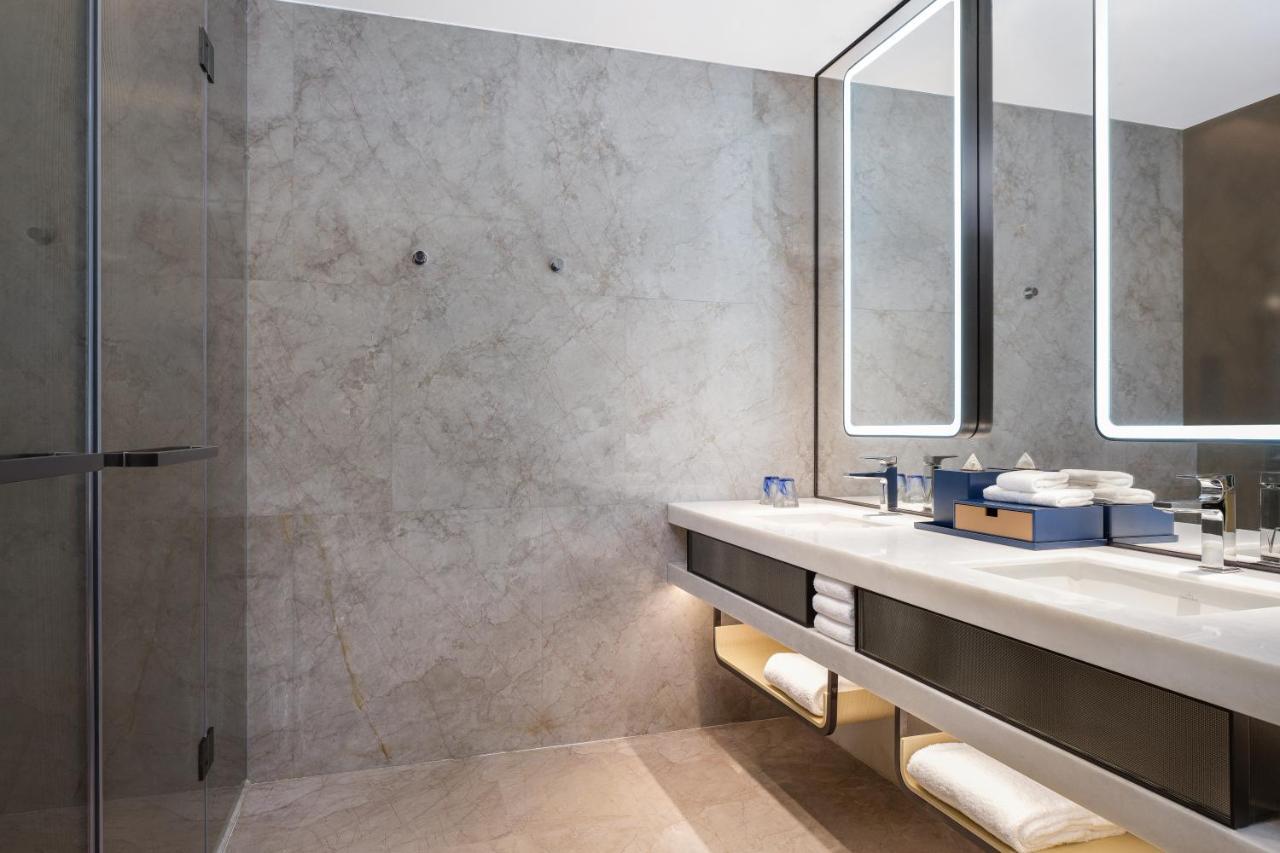 Renaissance Zhuhai Hotel Екстер'єр фото