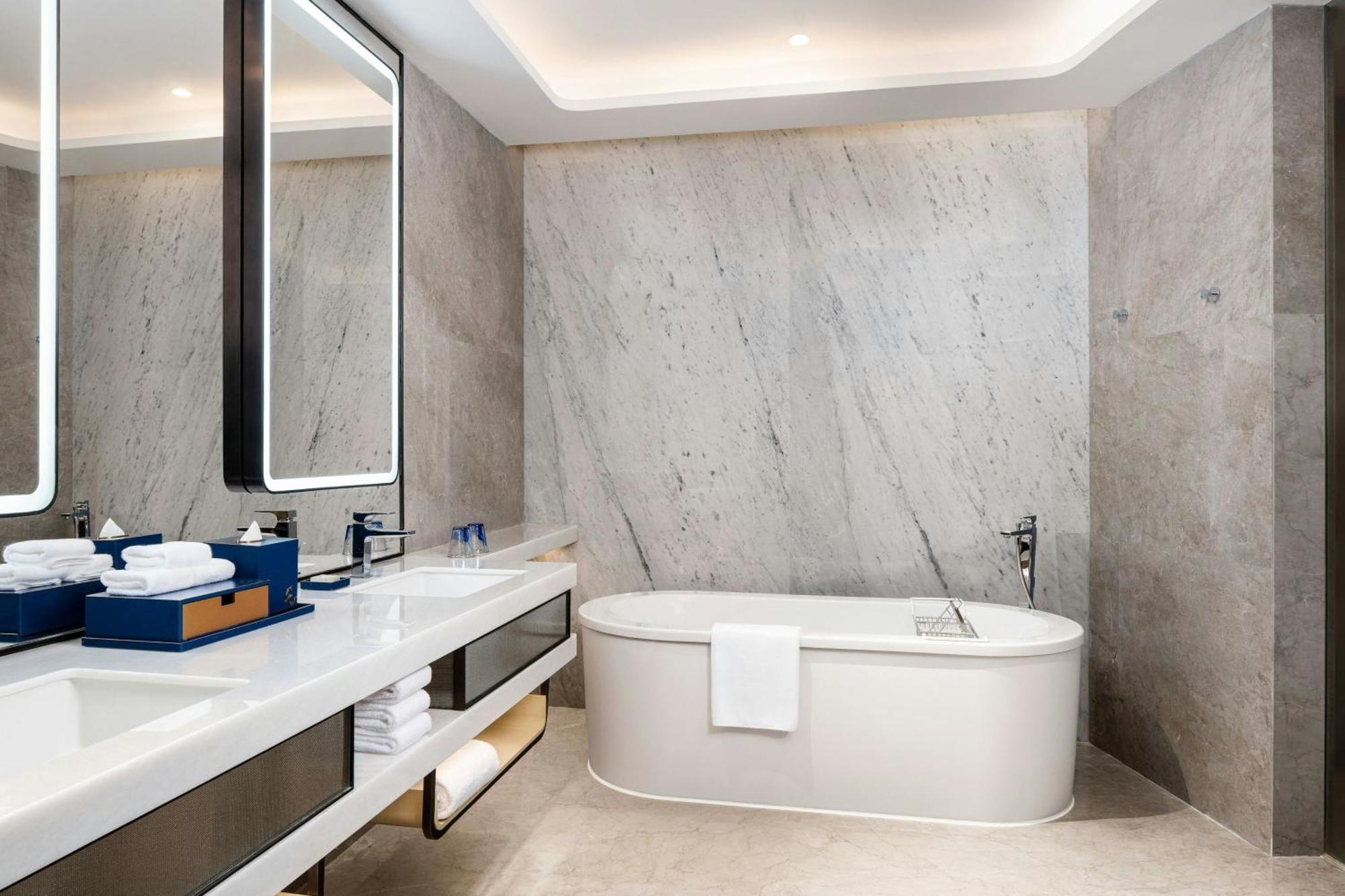 Renaissance Zhuhai Hotel Екстер'єр фото
